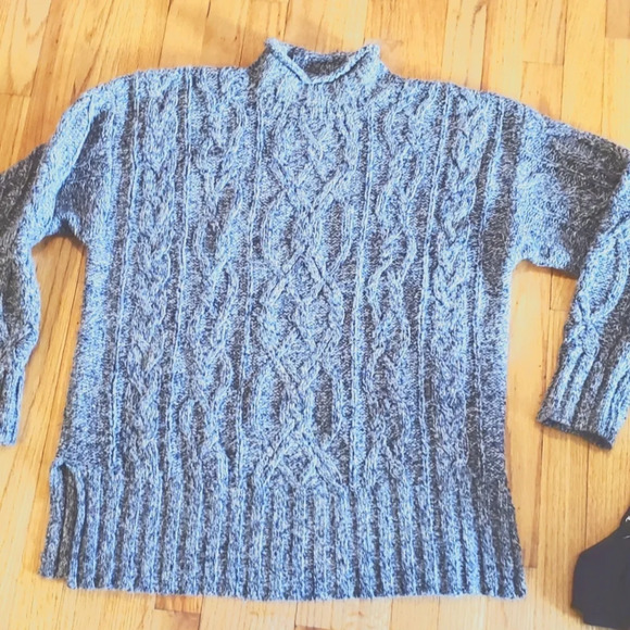 American Eagle Wool Blend  Grey Sweater Mock neck Cable Knit Mens Large - Picture 1 of 7
